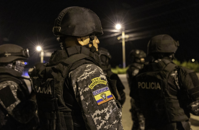 Gobierno de Ecuador solicita «donaciones» a la población para fortalecer a la Policía Nacional